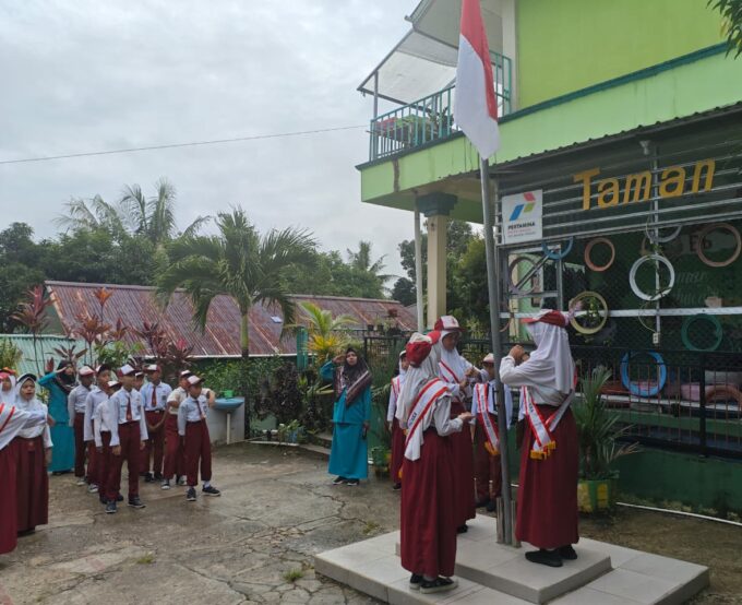 Hari Pertama Masuk Sekolah Semester Genap, SDIT Muslimat 1 Tarakan Gelar  Pagi Ceria dan Upacara Bendera